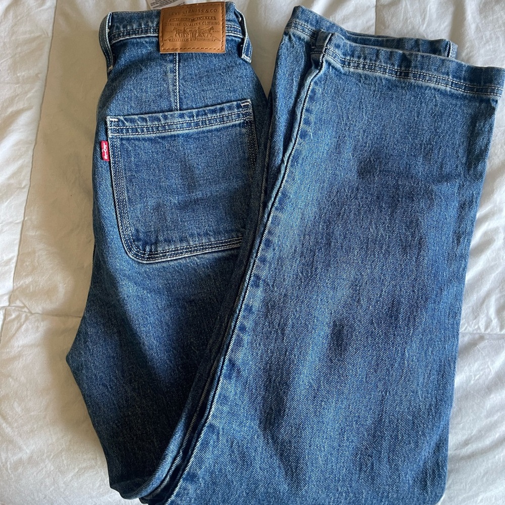 Levi’s ribcage jeans